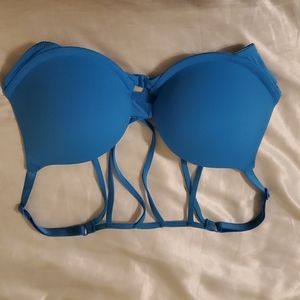 Blue t shirt bra 32B